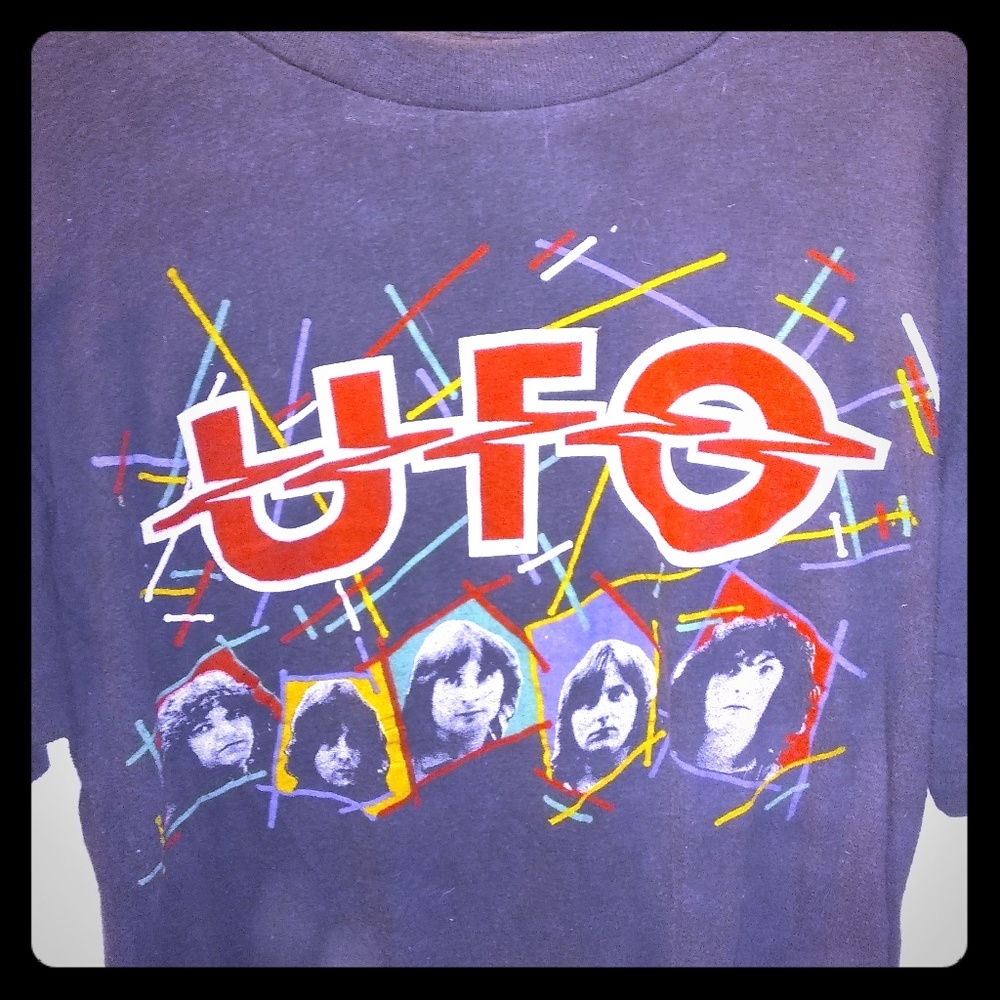 Authentic Vintage UFO T-shirt